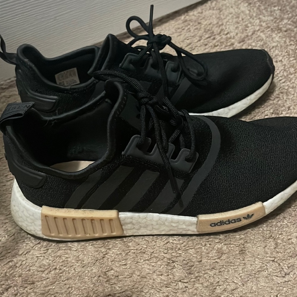 Adidas nomads